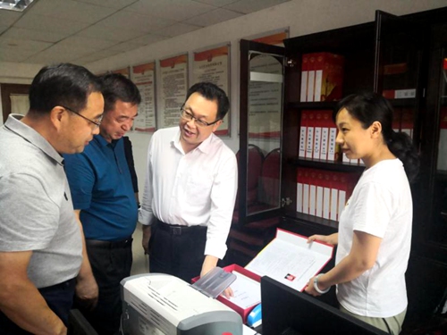 2020-10-19区人大常委会领导到冲口街调研2_副本.jpg