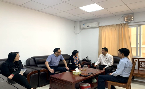 2020-11-区人大常委会领导到昌华街调研1_副本.jpg