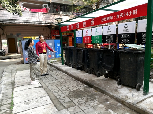 2020-11-16人大桥中街道工委开展人大代表接访活动_副本.jpg