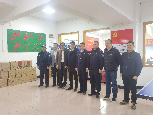 2021年1月10日花地街籍首个“中国人民警察节”到来向驻街派出所开展慰问工作A.jpg