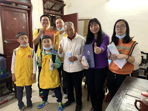 2021-2-8走访慰问送温情 人大代表暖人心3_副本.jpg