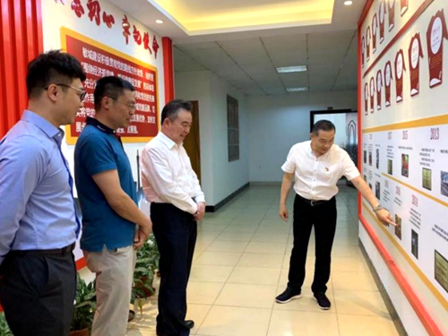 2021-3-22区人大常委会领导到冲口街调研2.jpg