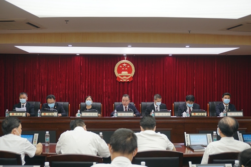2021-8-20荔湾区十六届人大常委会召开第六十五次会议1_副本.jpg