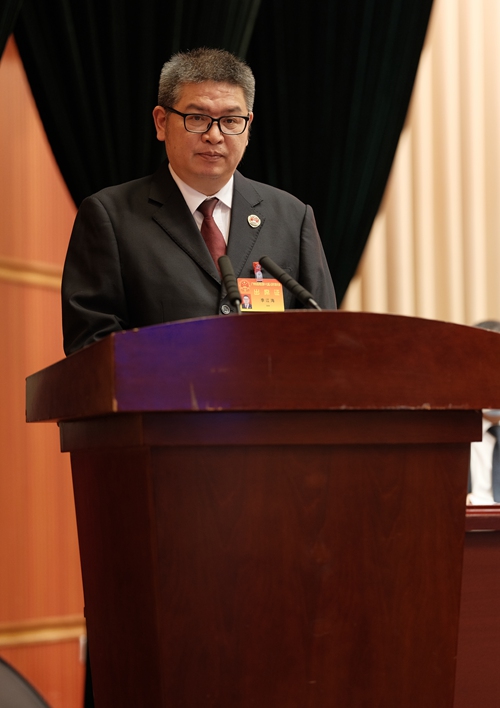 2021-10-27 荔湾区十七届人大一次会议第二次全体会议 李江海_副本.jpg