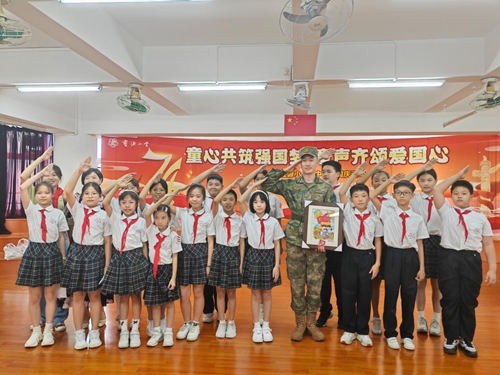 逢源街：“军姿燃国庆，红歌颂中华”4.png