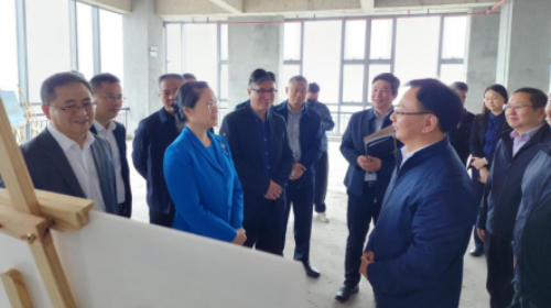 区科工信局：省工信厅调研组到荔湾区东沙现代都市工业产业园开展调研（图）