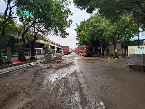 图：南漖路延长线西侧临时道路建设前_副本.jpg