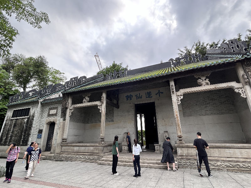 4月29日下午，花地街道联合文物所在社区居委会对花地街辖区内的大通烟雨井遗址、小蓬仙馆、同盛机器厂等文物开展文物安全巡查工作B.png