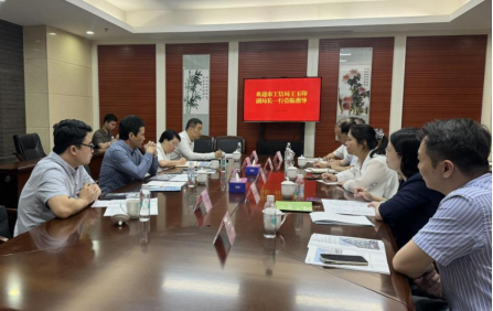 区协作办：市工信局副局长王玉印一行到我区调研考察（图）