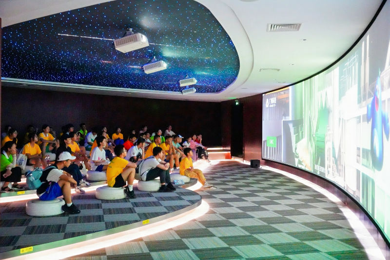 参观广环投.jpg