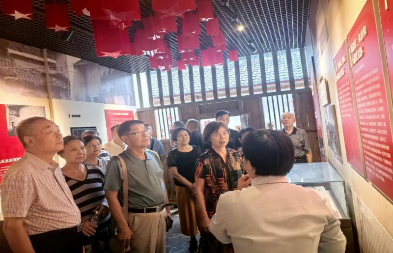 追溯红色历史，重温红色情怀——荔湾区军休一所组织军休干部开展主题党日活动.docx_2