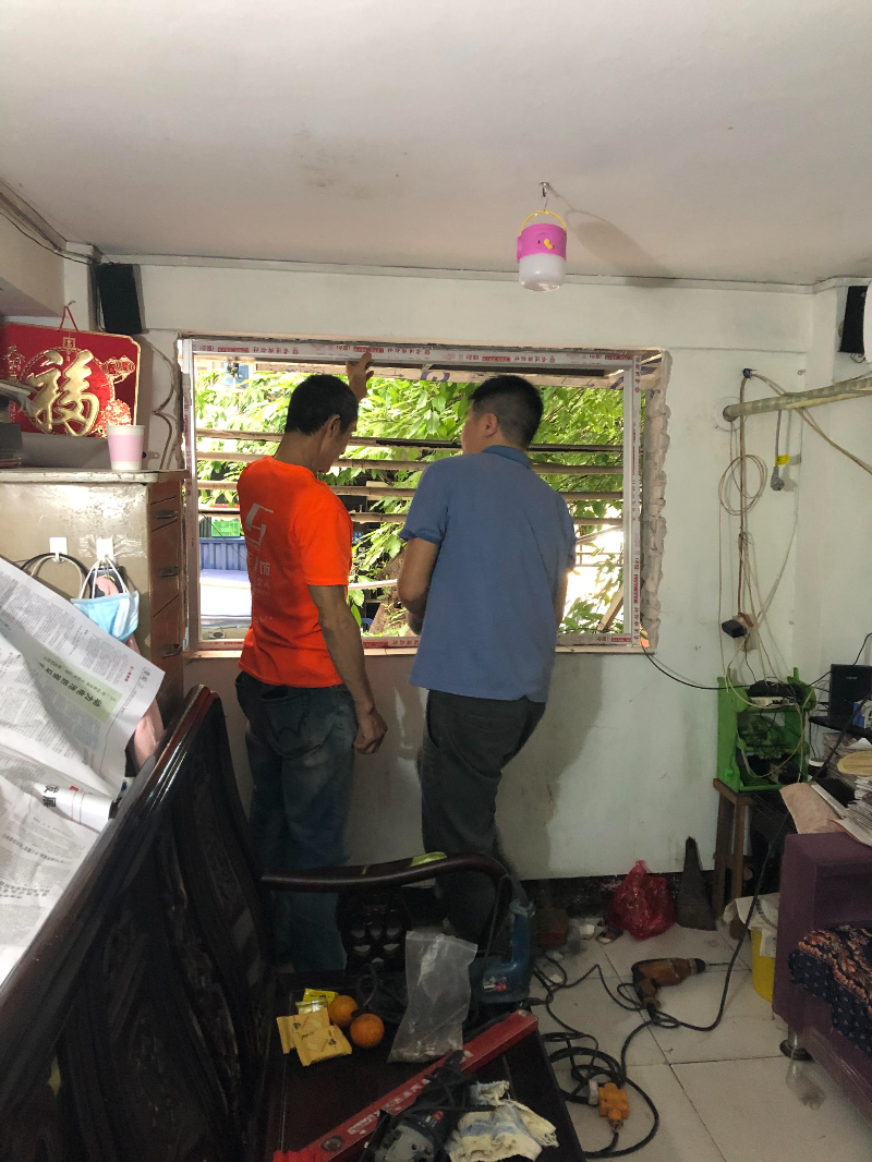 图1：督促物流公司为居民安装隔音窗.jpg