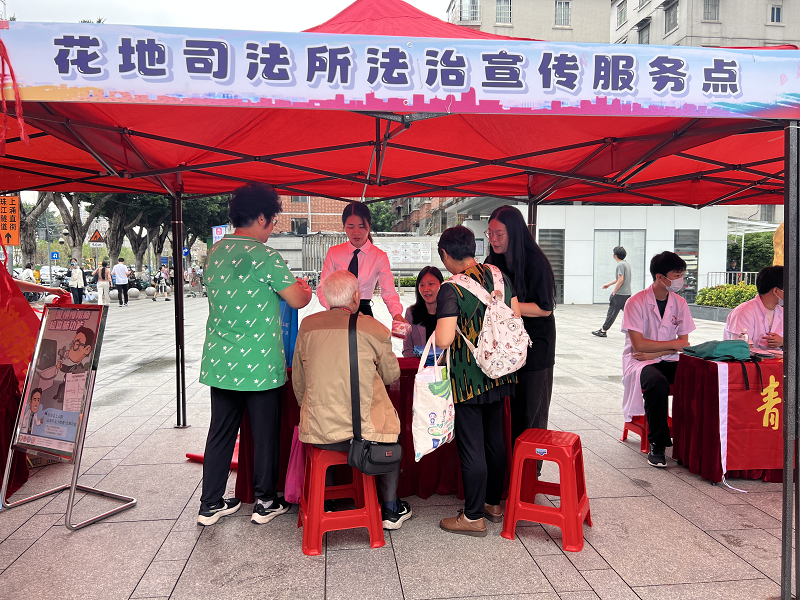 （图：活动现场）.png