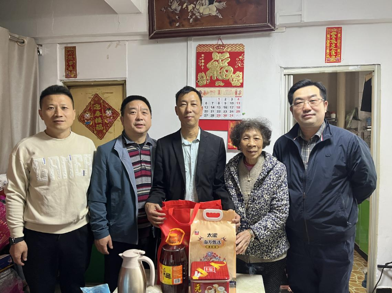 连日来，花地街道退役军人服务站开展春节走访慰问系列活动，向广大军人军属、优抚对象致以崇高的敬意和新春的祝福，传递党和政府对其深切关怀与问候B.png