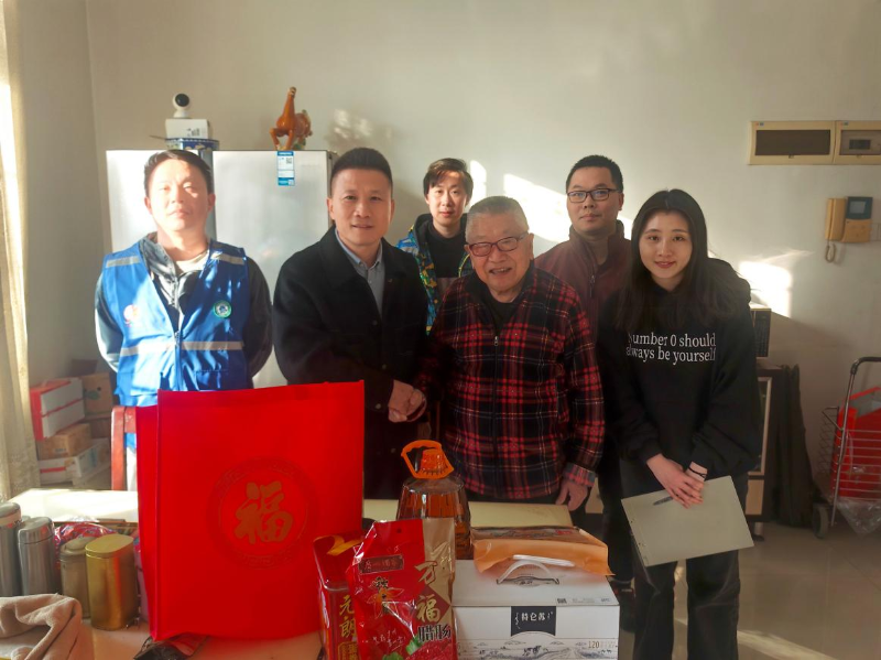 连日来，花地街道退役军人服务站开展春节走访慰问系列活动，向广大军人军属、优抚对象致以崇高的敬意和新春的祝福，传递党和政府对其深切关怀与问候C.png