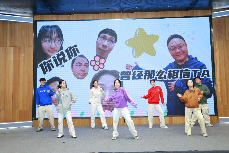 开场舞.jpg
