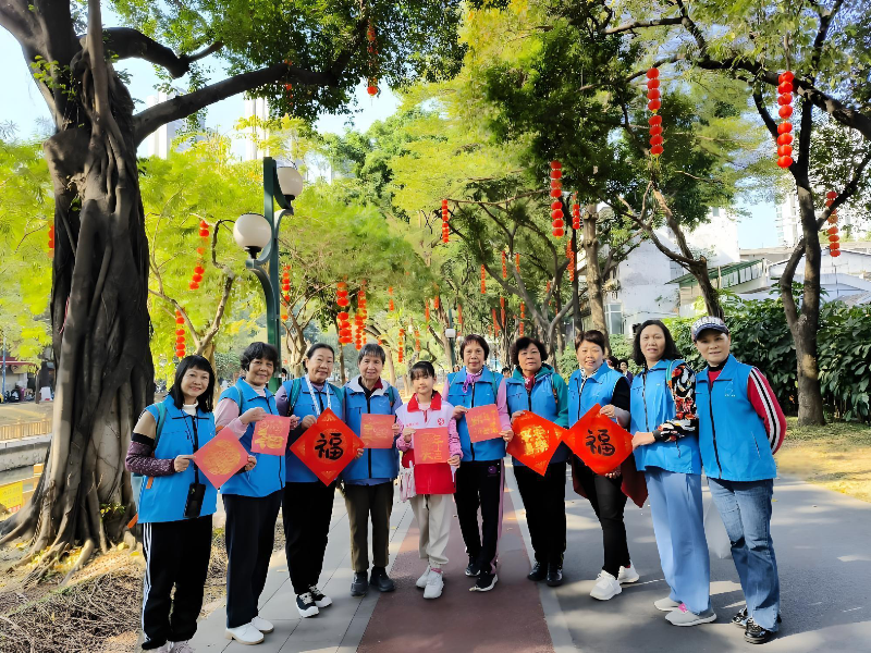 图：志愿者参加2025年春节前驷马涌碧道文化宣传活动.png