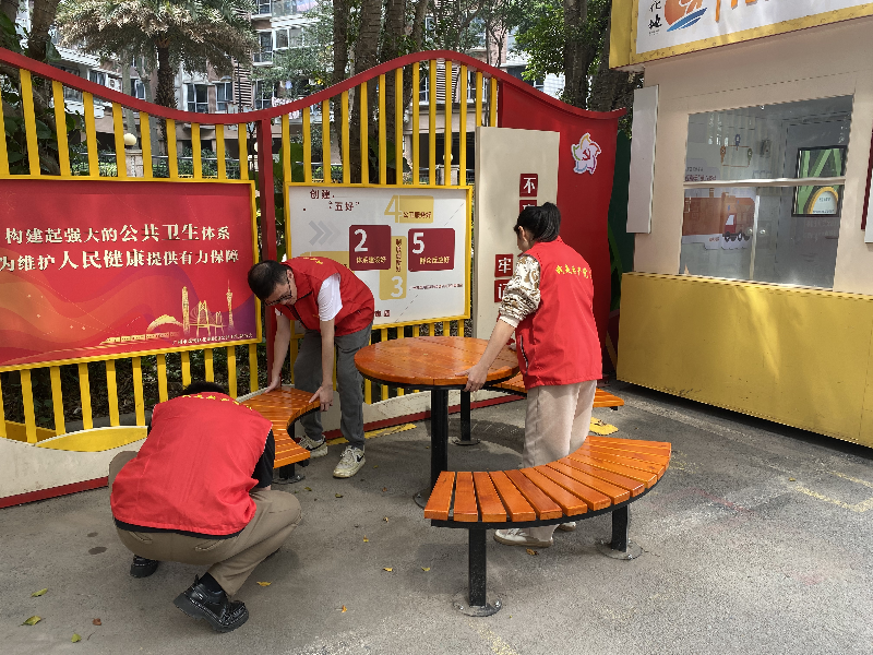 花地街道党工委联动辖区机团单位、重点企业党组织，组织党员、群众代表开展“党旗映绿荫”义务植树行动G.png