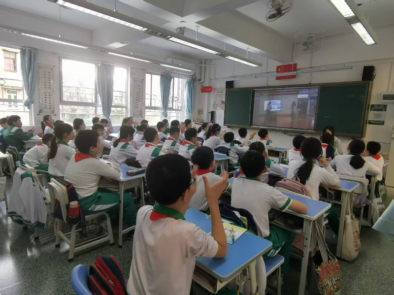 播放童谣动画.png