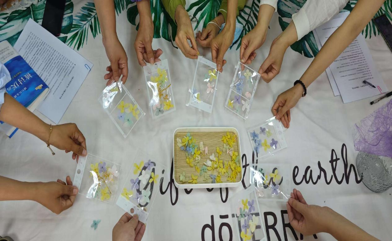 永生花书签成果展示.png