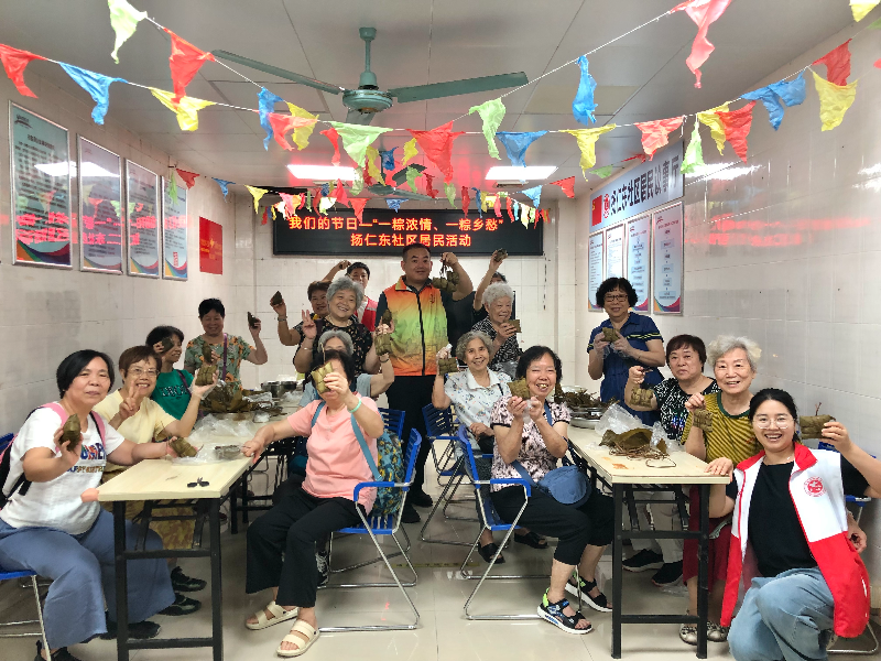 图：活动大合照.jpg