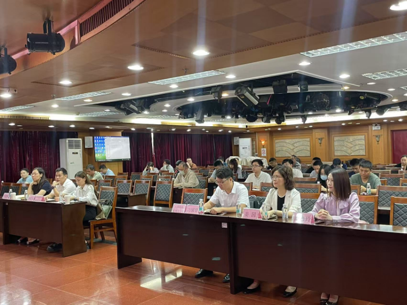 图2：组织开展全区限额以下小型工程安全监管要点及保险服务宣贯培训.jpg
